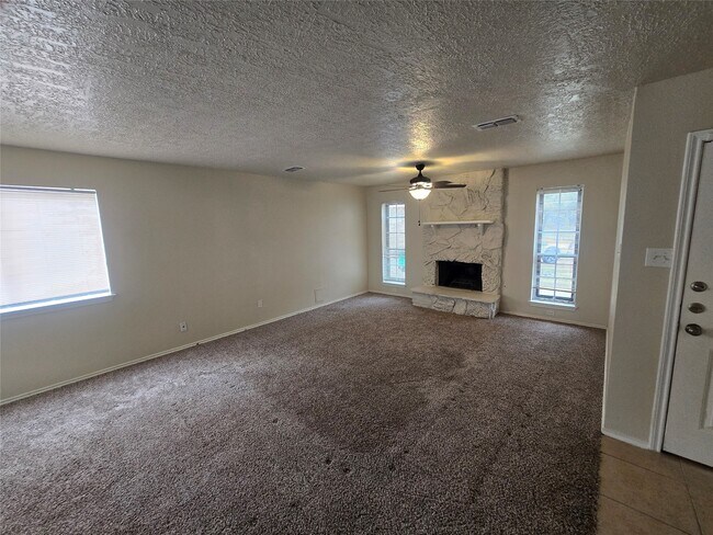 Foto del edificio - 19602 Cotton Creek Dr