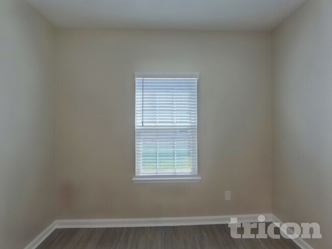 Building Photo - 1302 Harkey Creek Dr