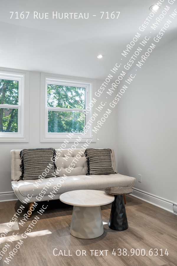Building Photo - 7167 Rue Hurteau