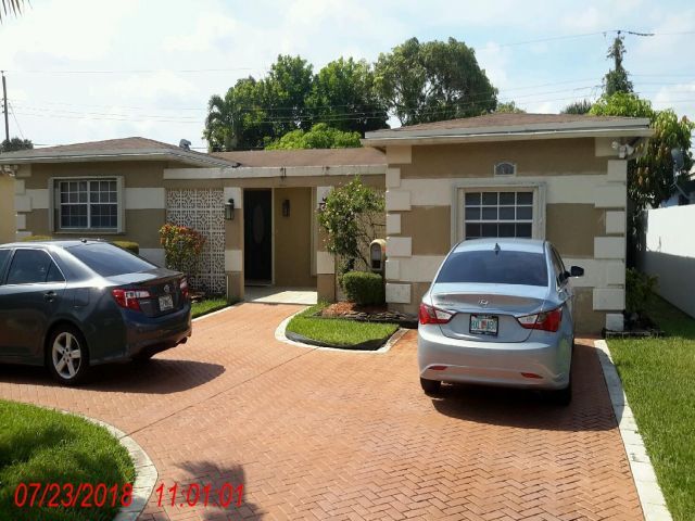 7956 LASALLE BLVD - 7956 LASALLE BLVD