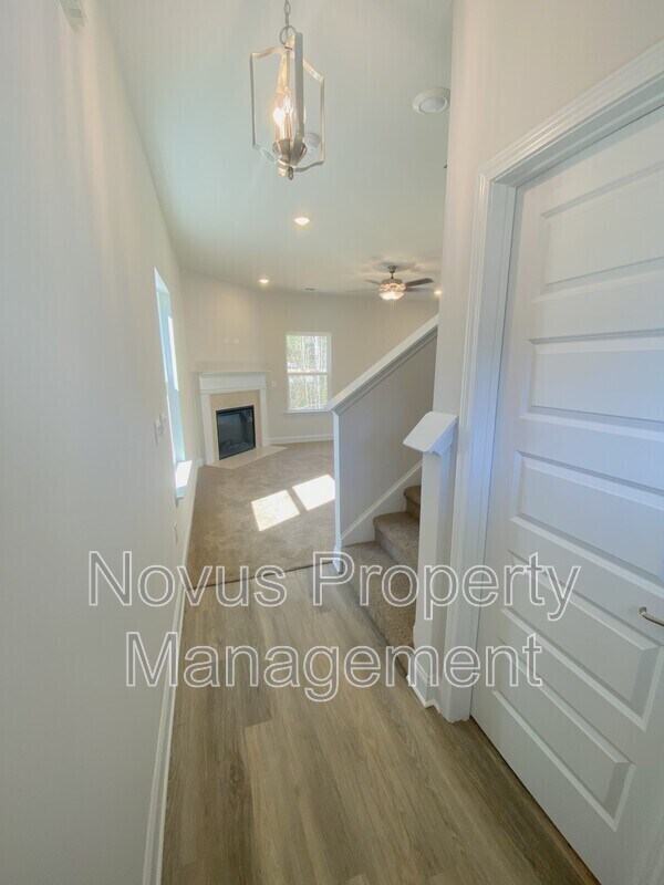 Building Photo - 210 Laney Dr