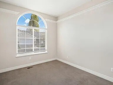 Foto del edificio - 523 E Sierra Ln