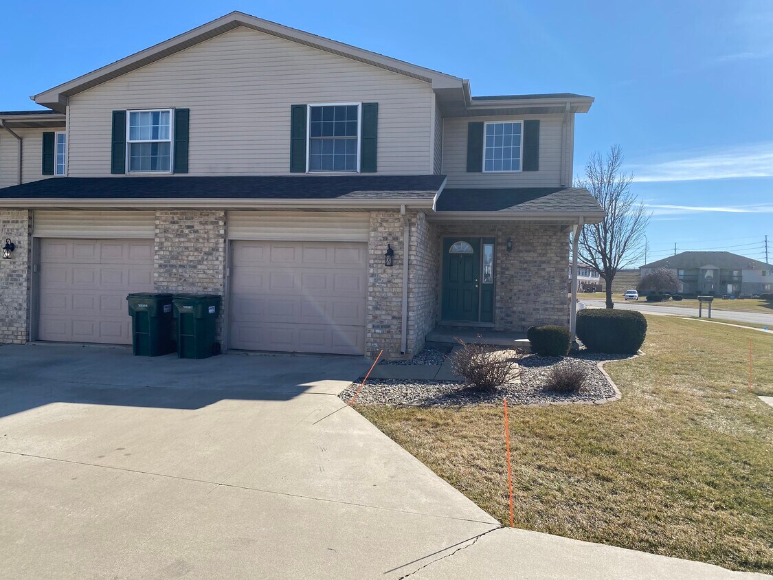 1248 Winans Ave, Bourbonnais, IL 60914 Townhome Rentals in Bourbonnais IL