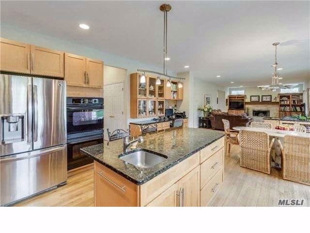 Building Photo - 94 Stillwell Ln