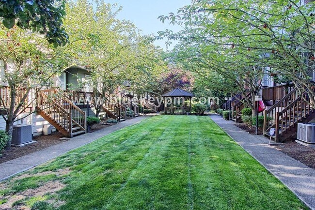 Foto del edificio - 16220 SW Gage Ln