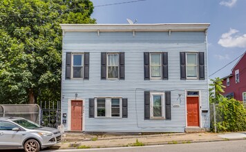 Building Photo - 3162-3164 Shadeland Ave