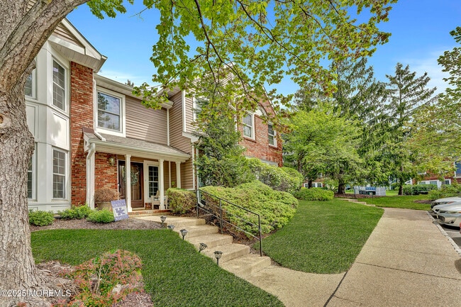 Building Photo - 43 Woodledge Ct