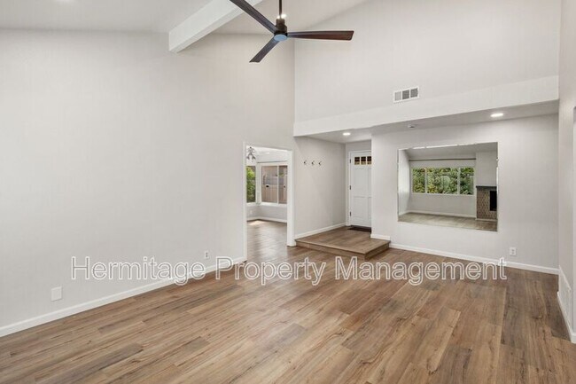 Building Photo - 4111 Reyes St