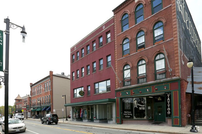 Building Photo - 26 Main St