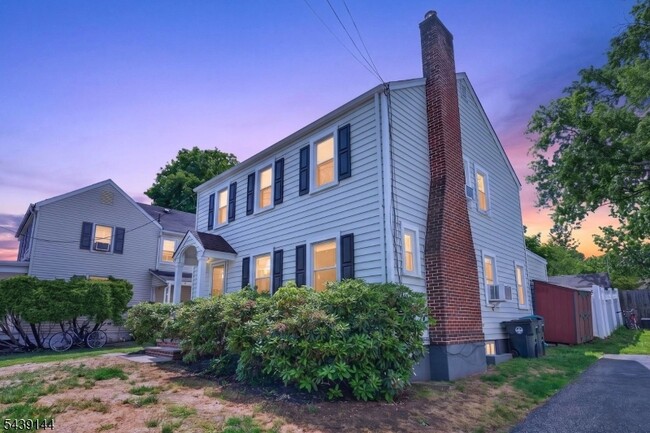 Building Photo - 12 Capner St