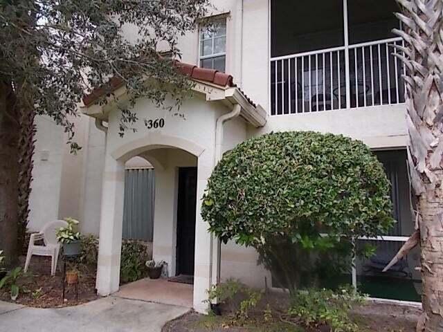 Foto del edificio - 360 SE Rogers Ct