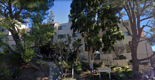 Foto del edificio - 2940 N Verdugo Rd