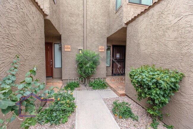 Foto del edificio - 5122 E Shea Blvd