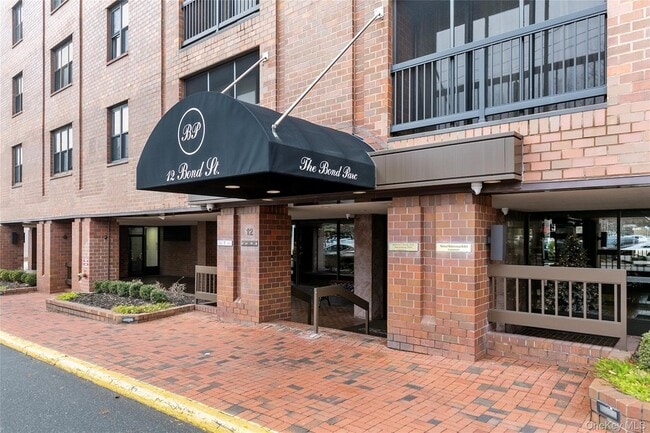 Photo - 12 Bond St Apartment