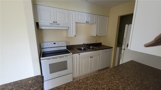 Foto del edificio - 2937 Winkler Ave
