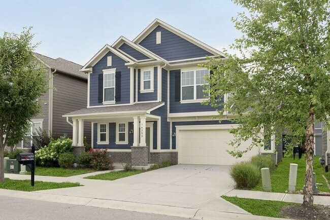 Foto del edificio - Beautiful Three Bedroom in Carmel!