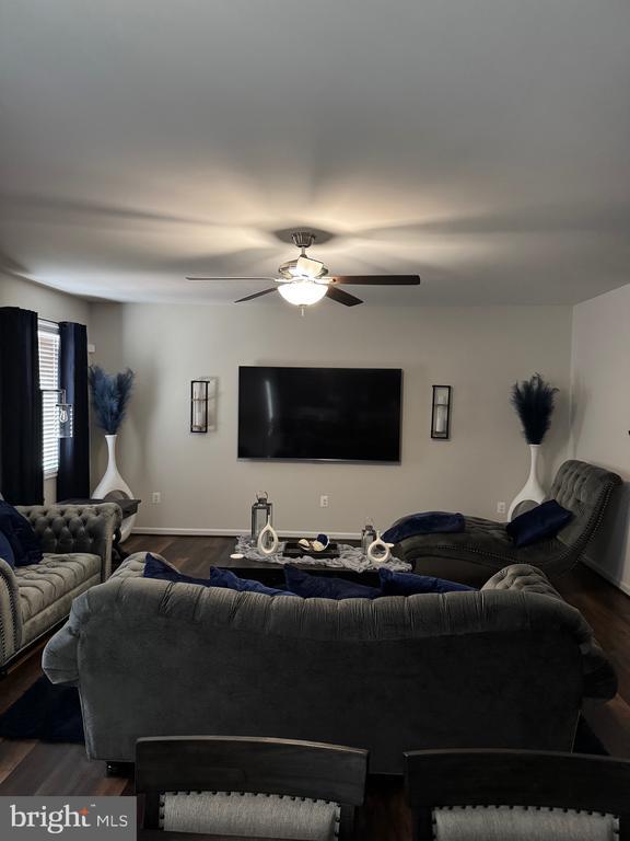 Foto del edificio - 9510 Hillcrest Dr