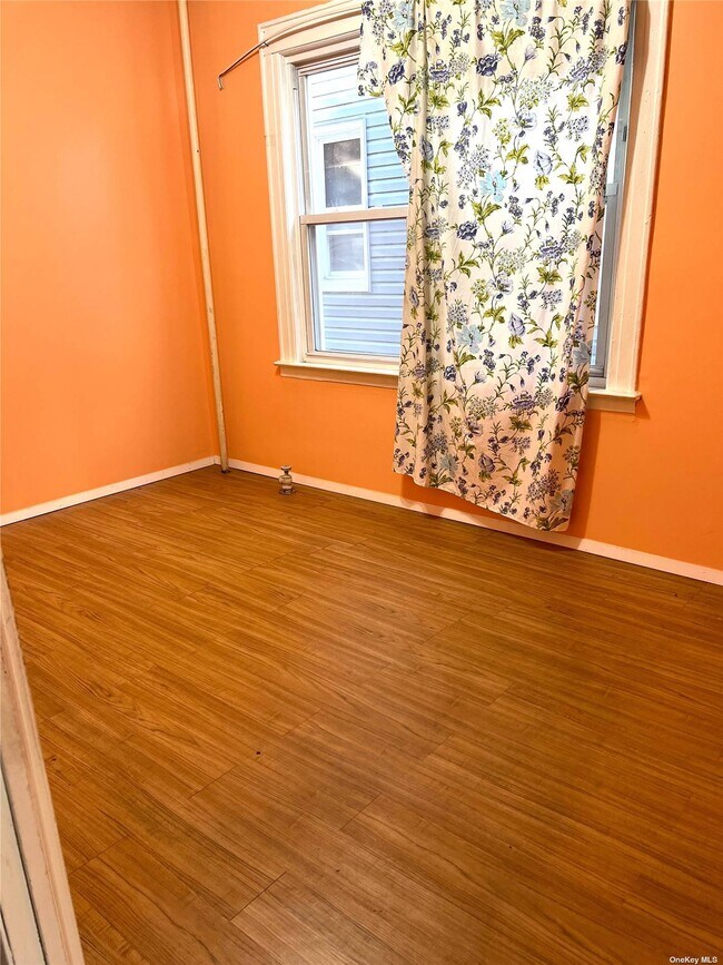 Foto del edificio - 97-30 75th St