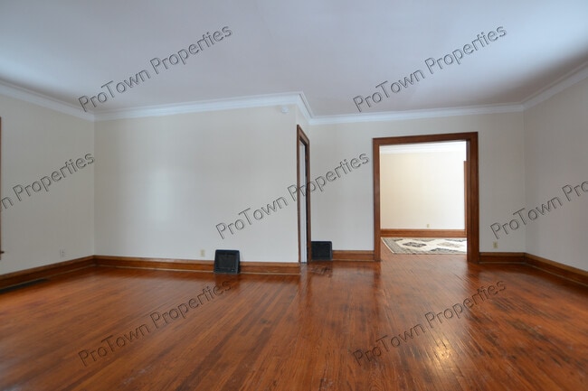 Building Photo - 807 Glenwood Ave