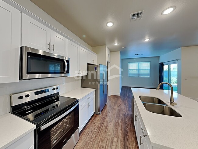 Foto del edificio - 21481 S 231st St