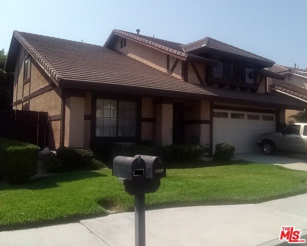 Building Photo - 513 Lyons Way