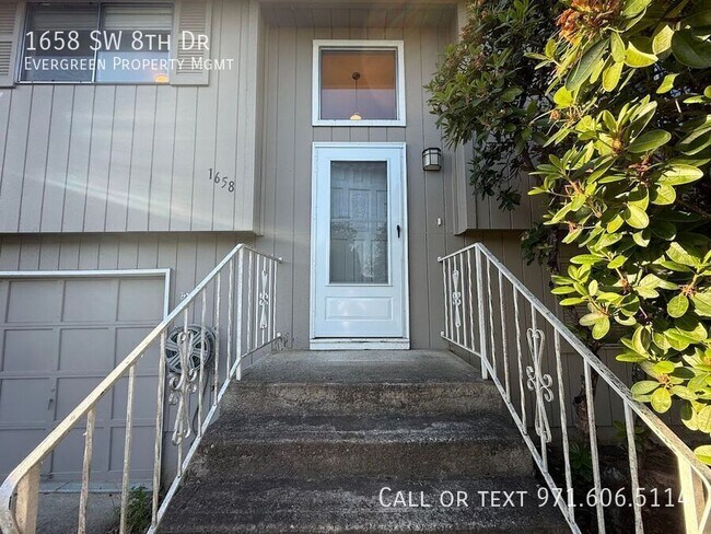 Foto del edificio - 1658 SW 8th Dr
