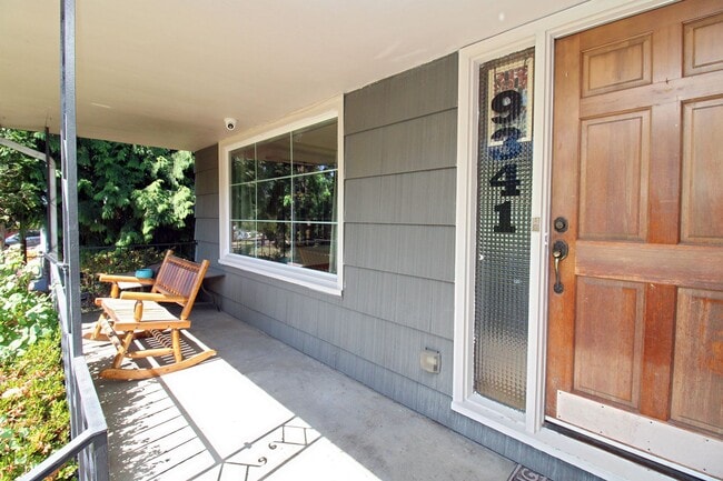 Building Photo - 9341 SE Harney Ct