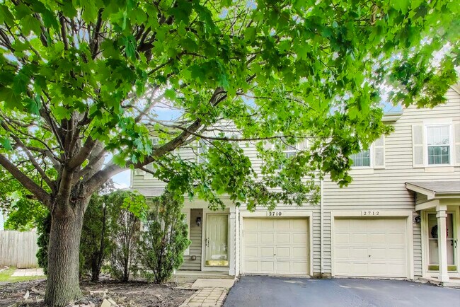 Foto del edificio - 2710 Glenwood Ct