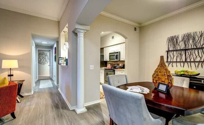 Building Photo - 2 bedroom in Dallas TX 75287