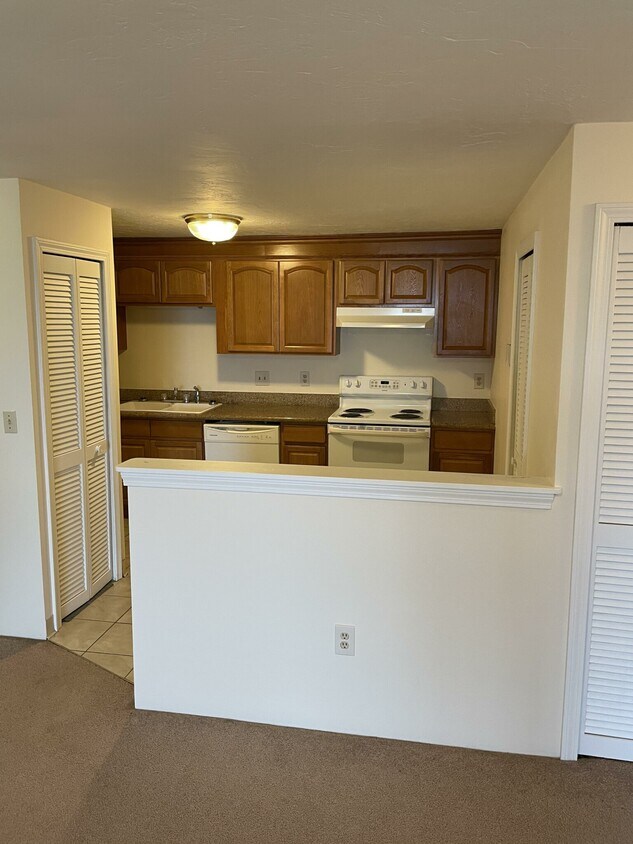 11 Gibbs St Unit I137, Worcester, MA 01607 Apartments in Worcester