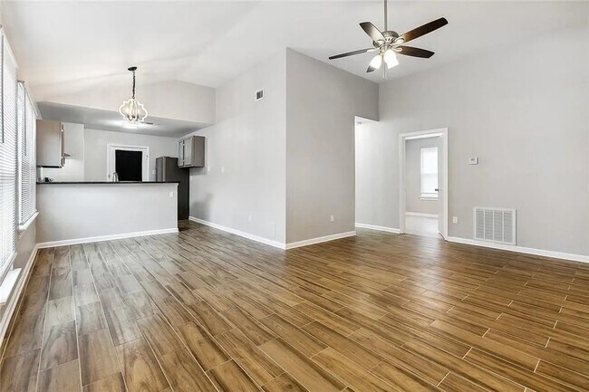 Foto del edificio - 1807 W Homestead Dr