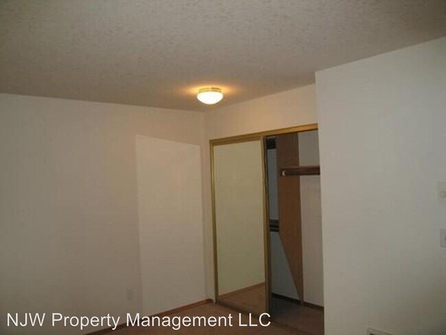 Building Photo - 7040 SW 100th Terrace