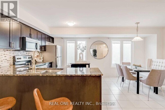 Photo du bâtiment - 2280 Baronwood Dr