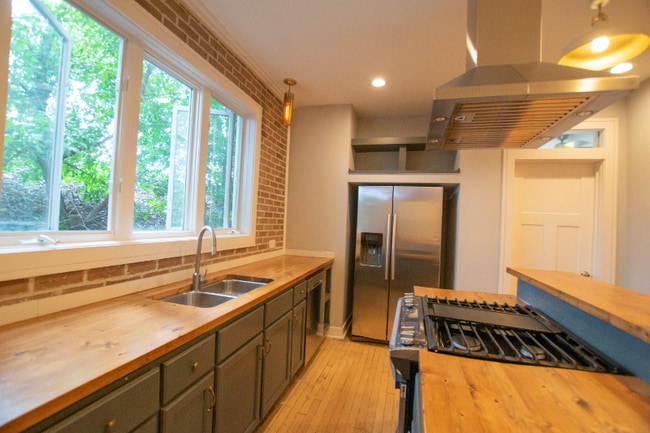 Photo - 2734 S Bonfield St Apartment