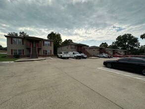 Building Photo - 1322 N 47th St