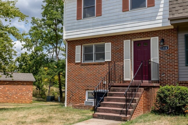 Photo - 1124 Mountain View Dr Townhome