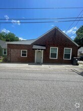 Building Photo - 201 Forrest Ave