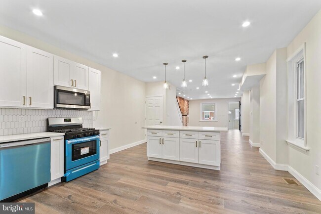Foto del edificio - 215 N 53rd St