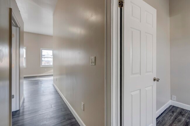 Building Photo - 41 Morton Pl
