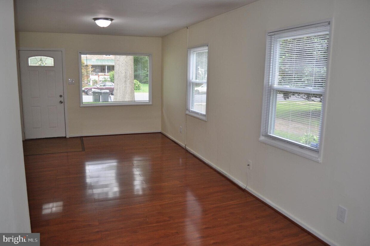 2025 Pimmit Dr, Falls Church, VA 22043 House Rental in Falls Church