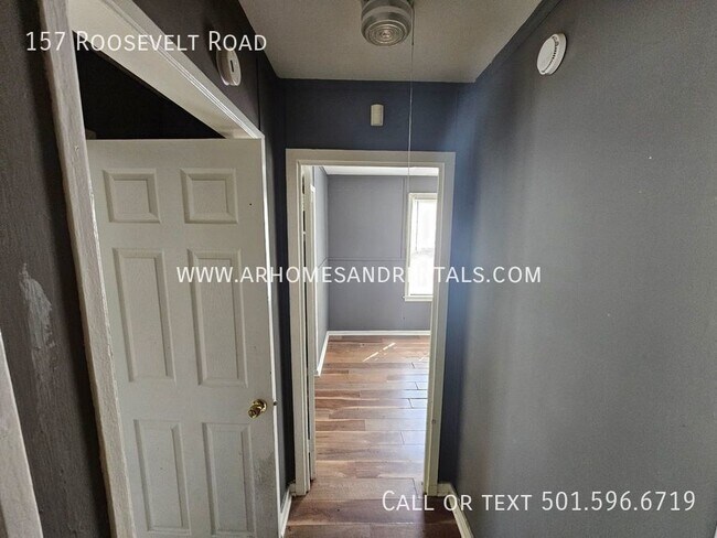 Building Photo - 157 roosevelt st | $795 | 2 beds, 1 bath