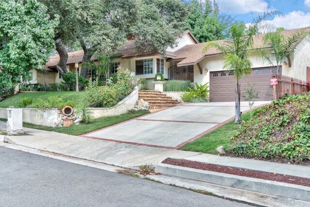 Foto del edificio - 6247 Hamilton Ln