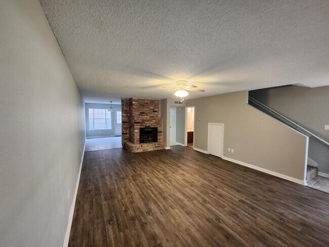 Foto del edificio - 8395 Willow Bend Dr