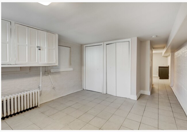 Foto del edificio - 2631 N Charles St