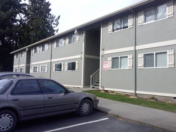 Building Photo - 425 Filbert Ln