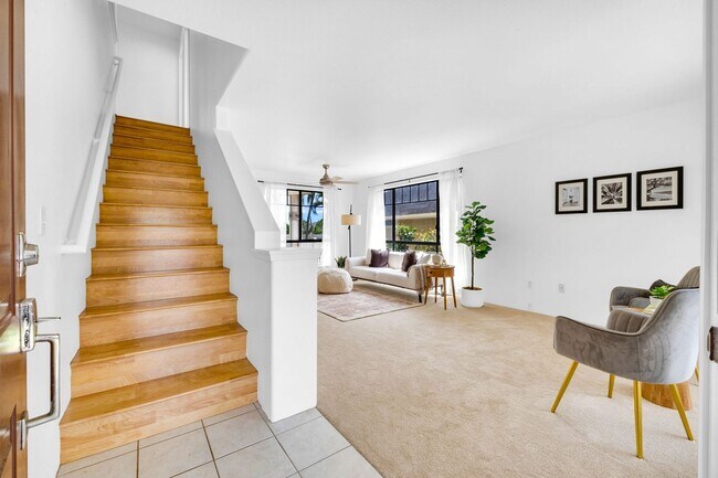 Building Photo - For Rent – [Royal Kunia] 94-522 Meheuheu P...