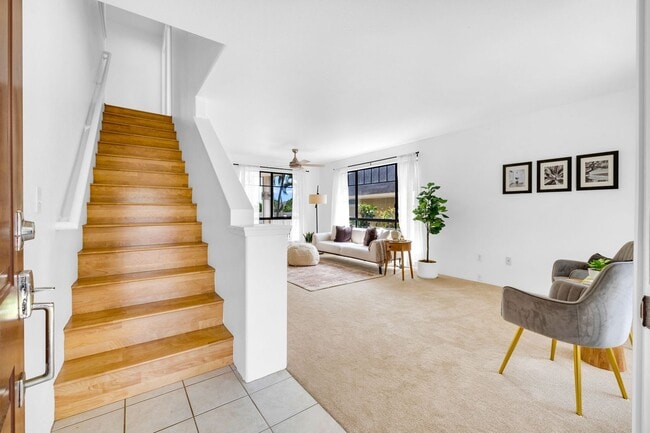 Photo - For Rent – [Royal Kunia] 94-522 Meheuheu P... House