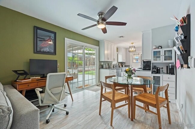 Foto del edificio - 9126 Heatherdale St