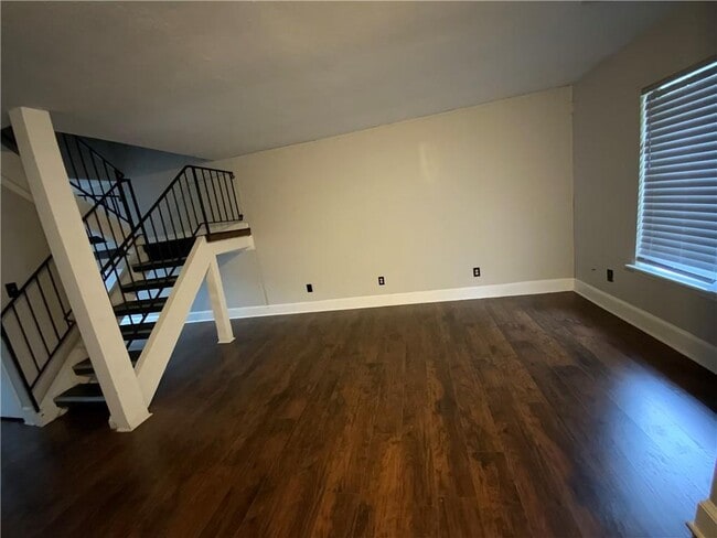 Building Photo - 2753 Whitewater Ct