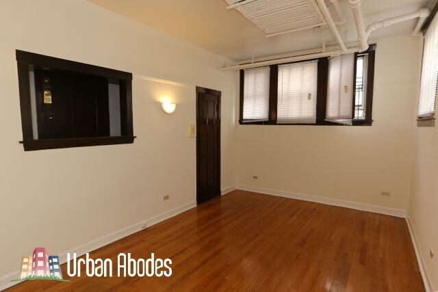 Foto del edificio - 812 W Waveland Ave